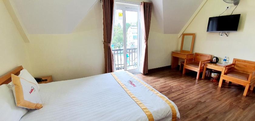 Phòng Giường Đôi Có Ban Công Phòng Giường Đôi Có Ban Công