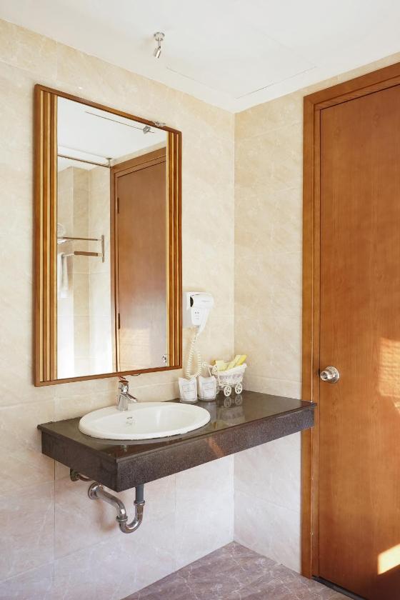 Phòng Tiêu Chuẩn 2 Giường Đơn  Phòng Tiêu Chuẩn 2 Giường Đơn