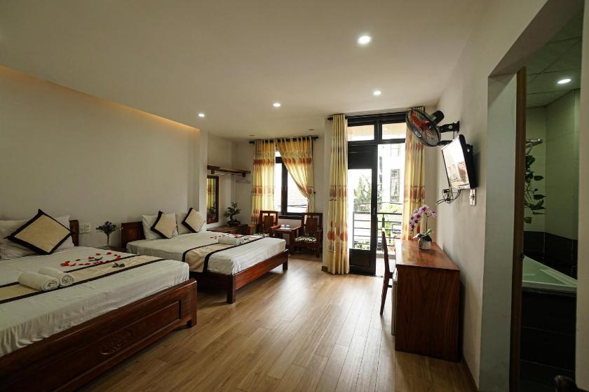 Phòng 4 Người Tiện nghi Phòng 4 Người Tiện nghi