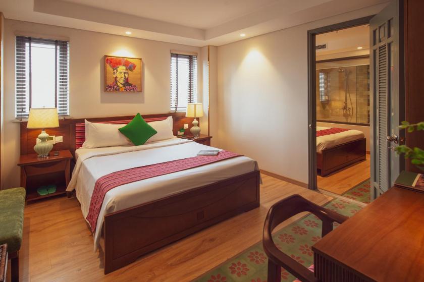 Suite Gia Đình + Trà Chiều Trên Sân Thượng Suite Gia Đình + Trà Chiều Trên Sân Thượng