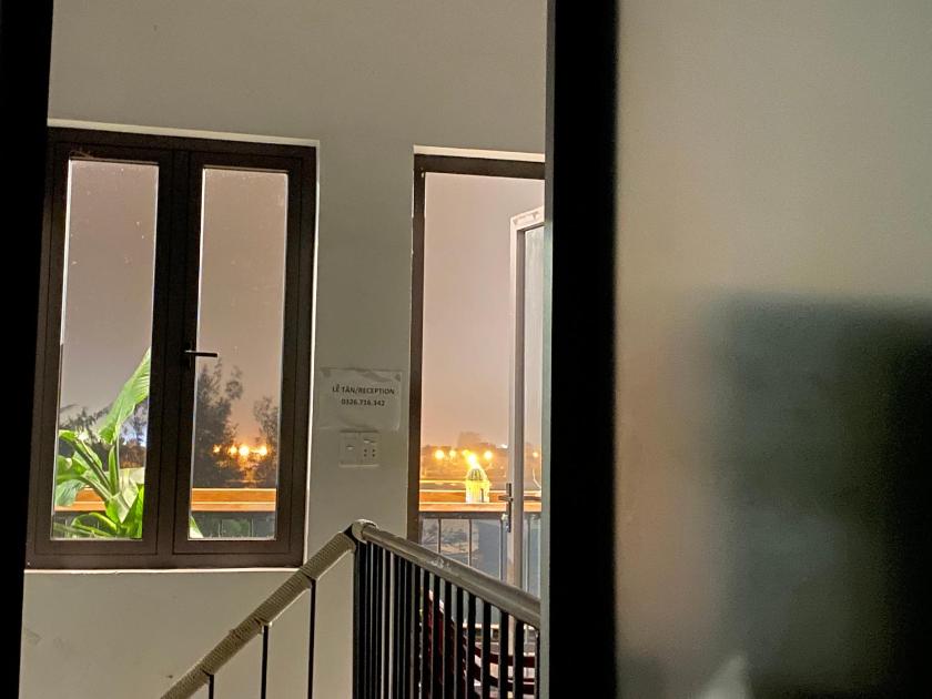 Phòng Deluxe Giường Đôi Nhìn Ra Biển Từ Phía Bên Cạnh