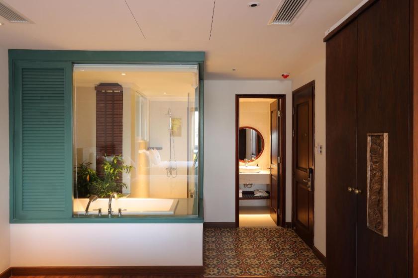 D'espagne Với Minibar Miễn Phí D'espagne Với Minibar Miễn Phí