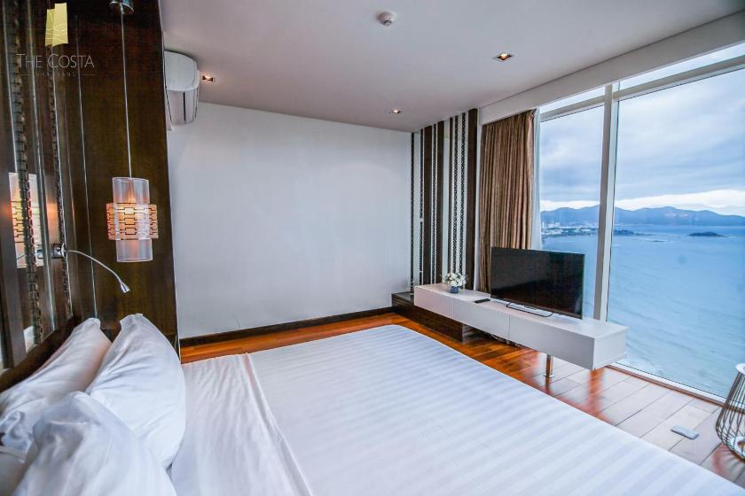 Suite Grand 4 Phòng Ngủ 