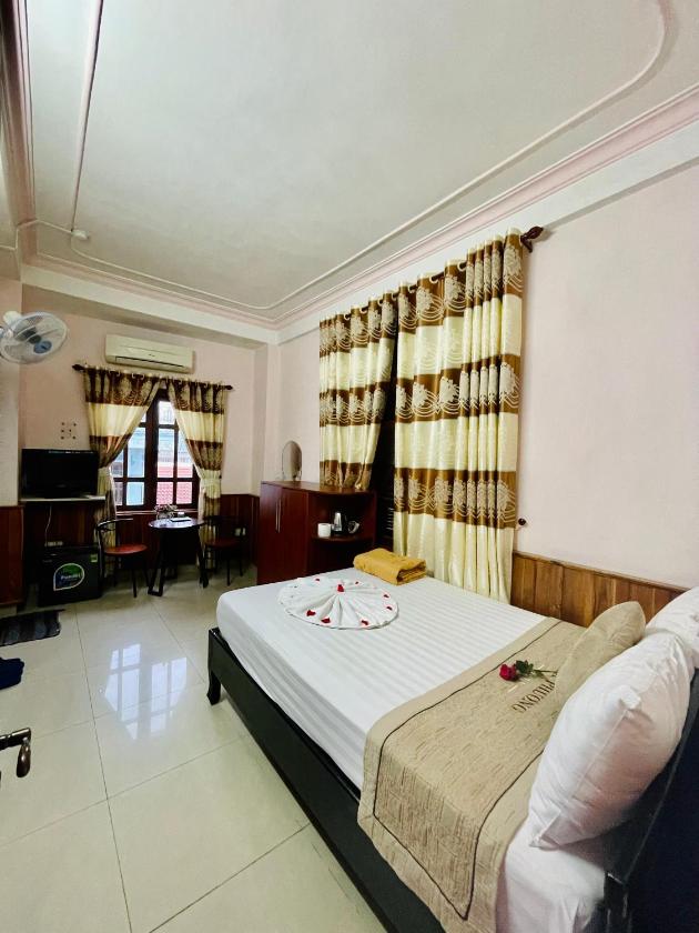 Phòng Deluxe Phòng Deluxe