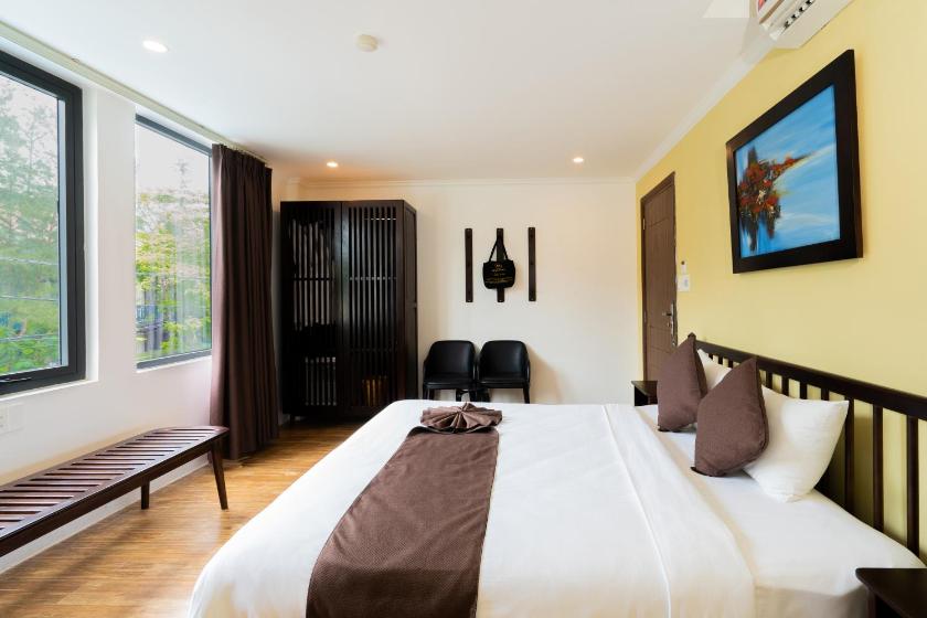 Phòng Gia Đình Có Ban Công Phòng Gia Đình Có Ban Công