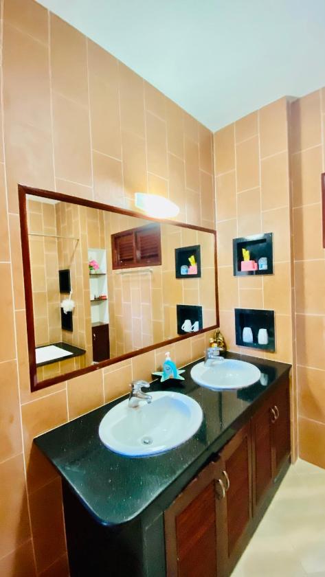 Biệt Thự Nhìn Ra Biển Biệt Thự Nhìn Ra Biển