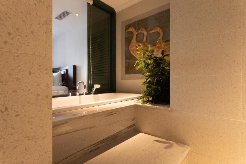 D'espagne Với Minibar Miễn Phí D'espagne Với Minibar Miễn Phí