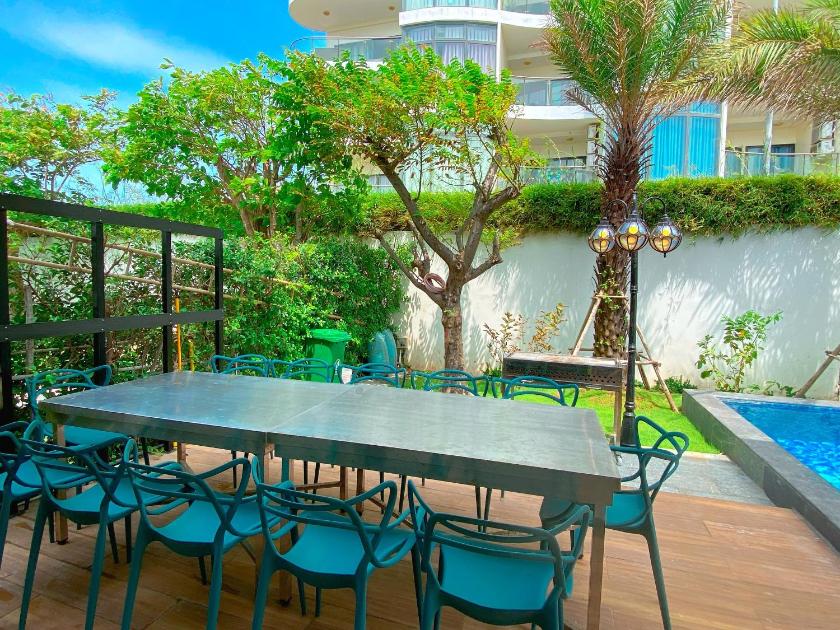 Biệt Thự Nhìn Ra Biển Biệt Thự Nhìn Ra Biển