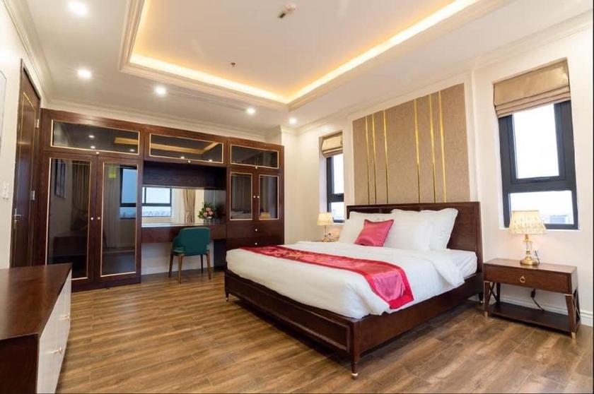 Phòng Giường đôi Deluxe (2 Người lớn + 1 Trẻ em)