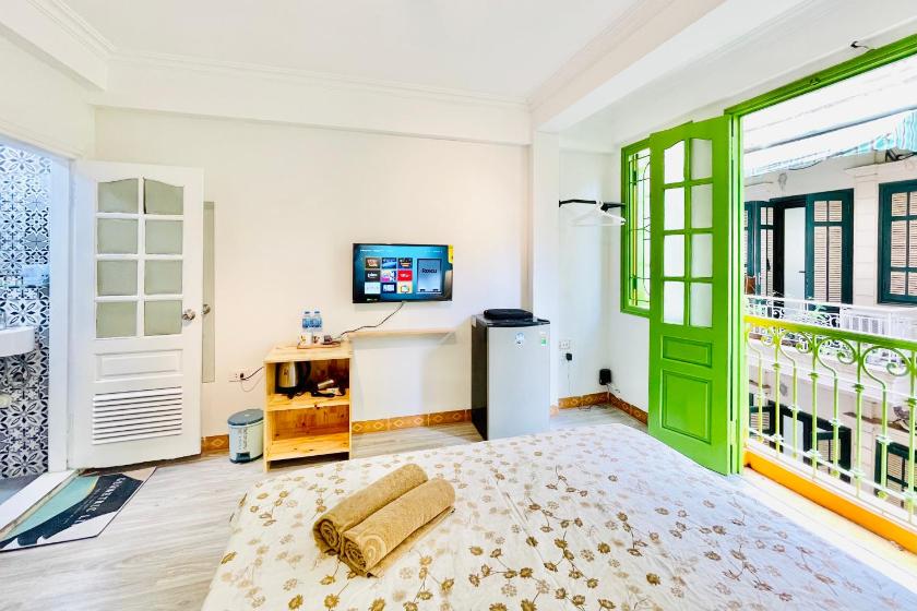 Phòng Có Giường Cỡ Queen Với Ban Công