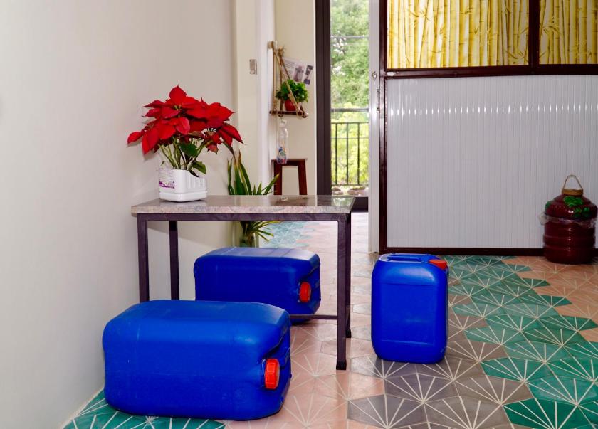 Phòng Ngủ Tập Thể Cho Cả Nam Và Nữ