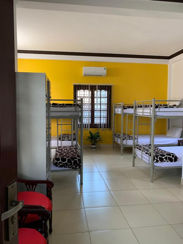 Giường Trong Phòng Nghỉ Tập Thể 8 Giường Cho Cả Nam Và Nữ Giường Trong Phòng Nghỉ Tập Thể 8 Giường Cho Cả Nam Và Nữ