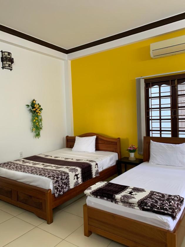 Giường Đơn Trong Phòng Nghỉ Tập Thể Cho Cả Nam Và Nữ Giường Đơn Trong Phòng Nghỉ Tập Thể Cho Cả Nam Và Nữ