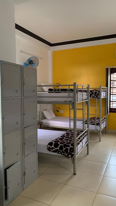 Giường Trong Phòng Nghỉ Tập Thể 8 Giường Cho Cả Nam Và Nữ Giường Trong Phòng Nghỉ Tập Thể 8 Giường Cho Cả Nam Và Nữ
