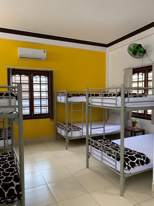 Giường Trong Phòng Nghỉ Tập Thể 8 Giường Cho Cả Nam Và Nữ Giường Trong Phòng Nghỉ Tập Thể 8 Giường Cho Cả Nam Và Nữ