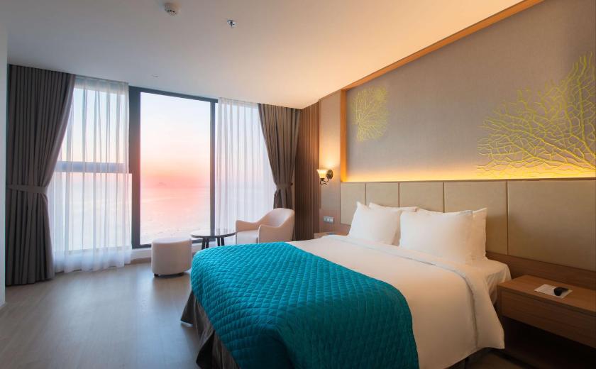Phòng Deluxe Giường Đôi Nhìn Ra Biển Phòng Deluxe Giường Đôi Nhìn Ra Biển