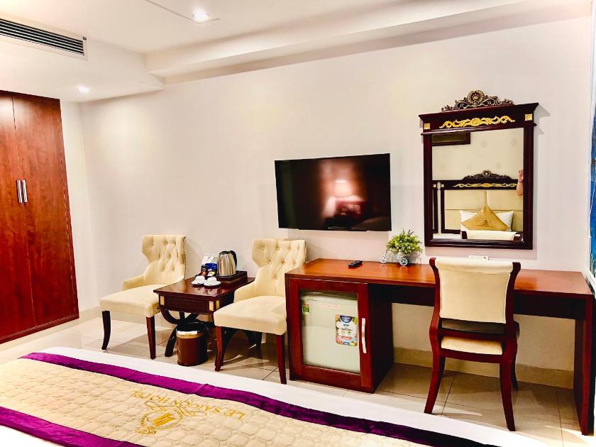 Phòng Deluxe Giường Đôi - Không Có Cửa Sổ