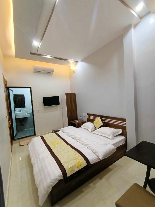 Phòng Giường Đôi Có Ban Công