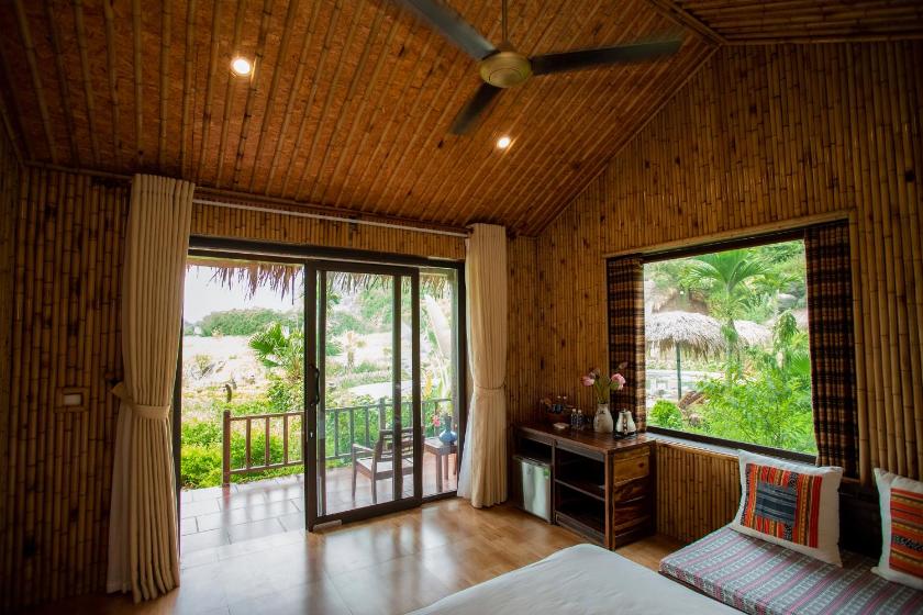 Phòng Deluxe Giường Đôi Có Ban Công Phòng Deluxe Giường Đôi Có Ban Công