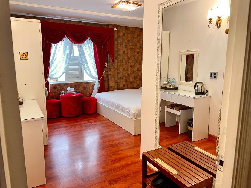 Phòng Giường đôi Deluxe (2 Người lớn + 1 Trẻ em)