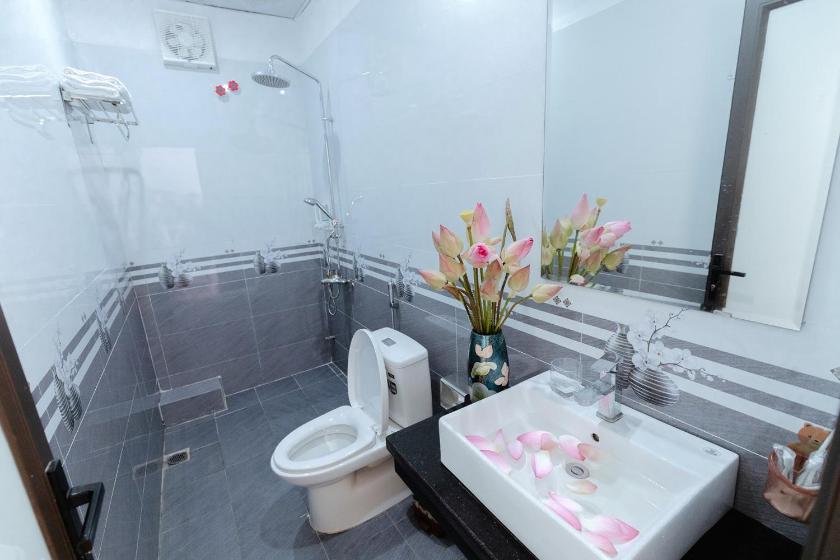 Phòng Deluxe Giường Đôi Có Ban Công Phòng Deluxe Giường Đôi Có Ban Công