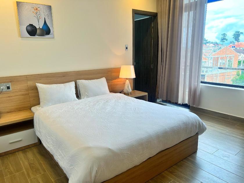 Phòng Deluxe Giường Đôi Có Ban Công Phòng Deluxe Giường Đôi Có Ban Công