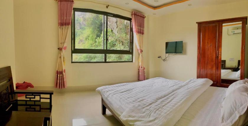 Phòng Deluxe Giường Đôi