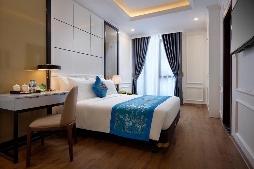 Suite Nhìn Ra Thành Phố