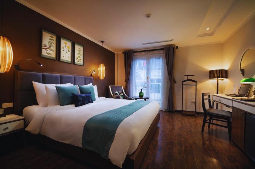 Suite Ban công Suite Ban công