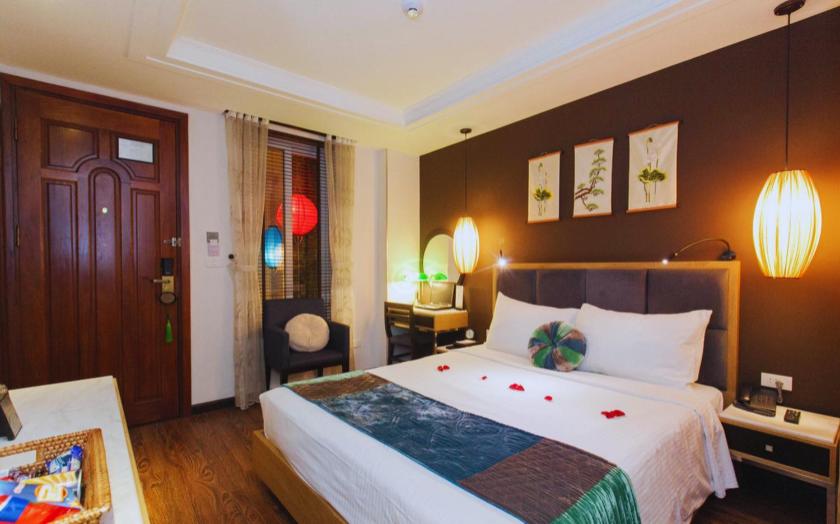 Phòng Tiêu Chuẩn Giường Đôi Có Cửa Sổ Bên Trong Phòng Tiêu Chuẩn Giường Đôi Có Cửa Sổ Bên Trong