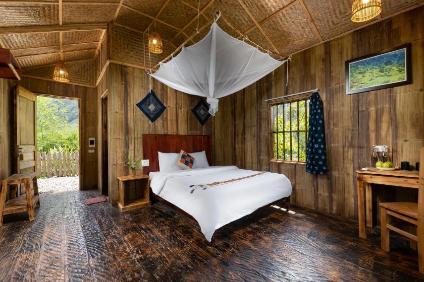 Bungalow Deluxe Bungalow Deluxe