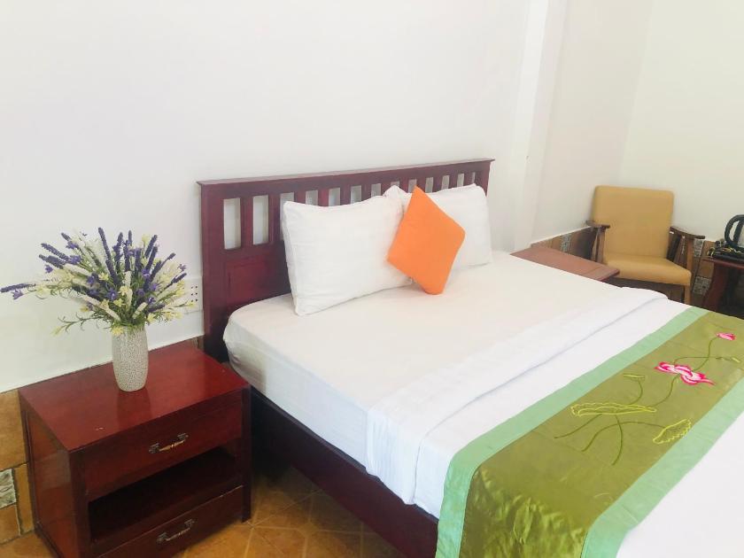 Phòng Giường Đôi Nhìn Ra Vườn