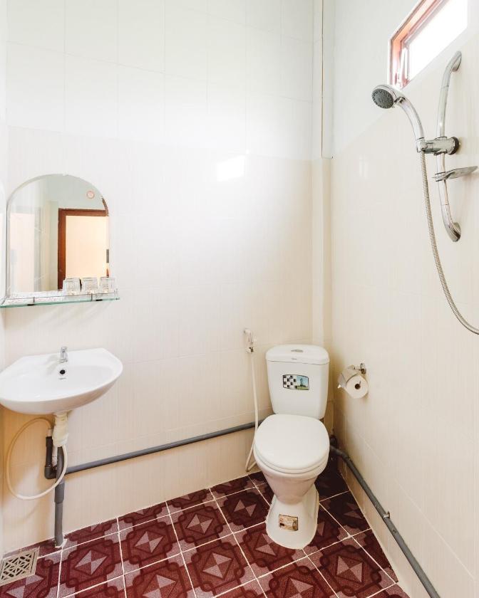 Phòng 4 người nhìn ra vườn Phòng 4 người nhìn ra vườn