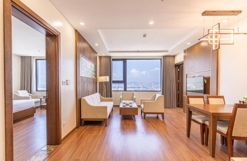 Suite Gia Đình Nhìn Ra Thành Phố Với Trà Chiều/Đợt Lưu Trú Suite Gia Đình Nhìn Ra Thành Phố Với Trà Chiều/Đợt Lưu Trú