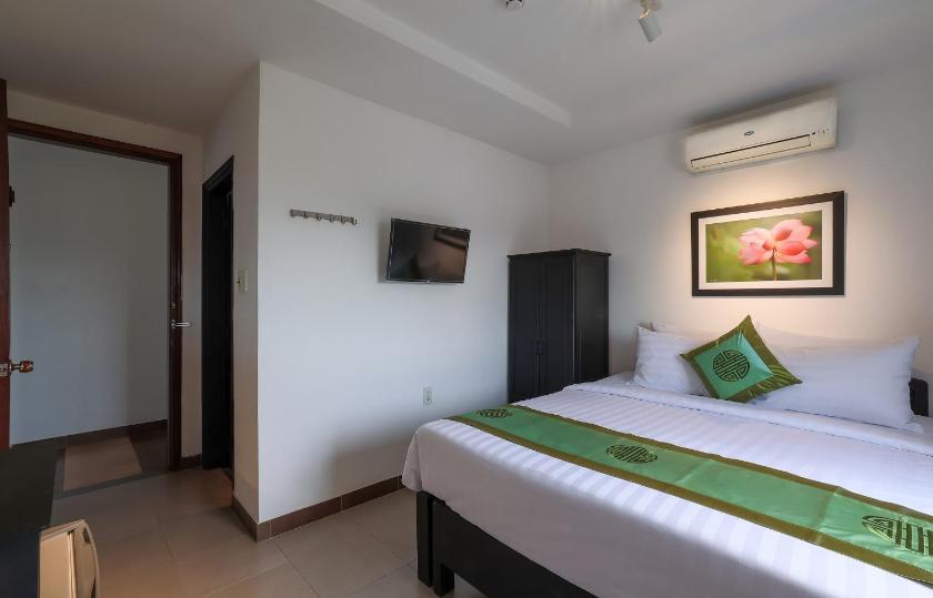 Phòng Giường Đôi Hạng Tiết Kiệm Phòng Giường Đôi Hạng Tiết Kiệm