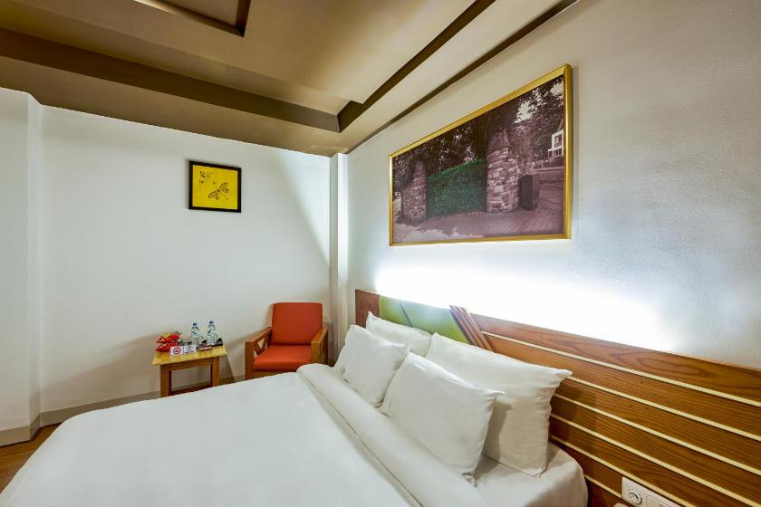 Deluxe Double Room with complimentary daily snack