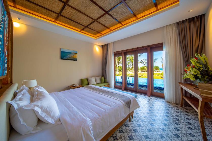 One Bedroom Villa Beach Front with Private Pool