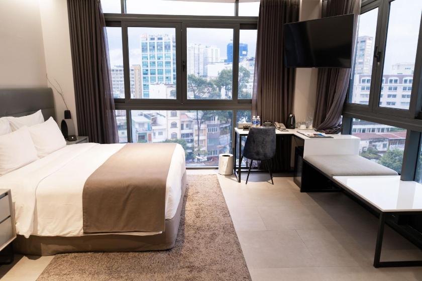 Suite Hiện Đại