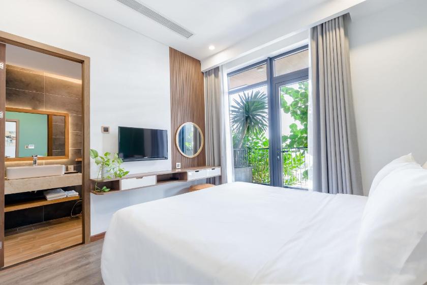 Căn Hộ Junior 2 Phòng Ngủ Có Ban Công Nhìn Ra Thành Phố