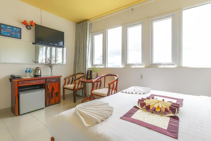 Phòng Giường Đôi Nhìn Ra Núi Phòng Giường Đôi Nhìn Ra Núi