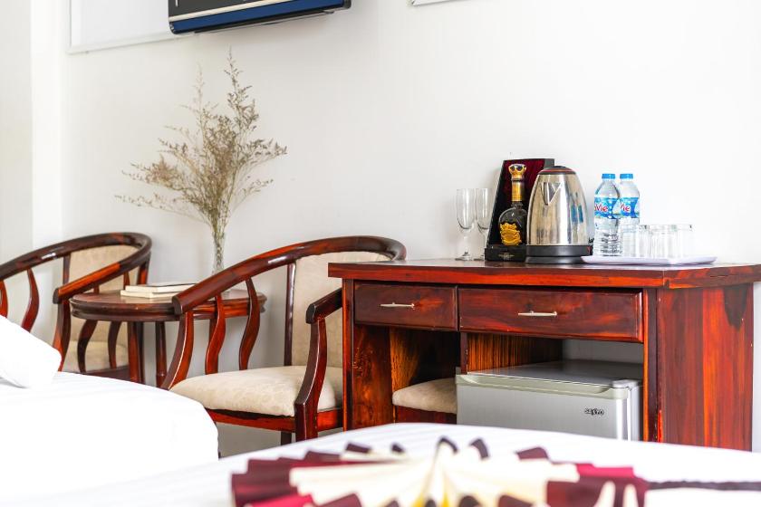 Phòng Deluxe 4 Người Phòng Deluxe 4 Người