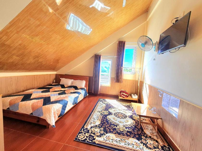 Phòng Giường Đôi Hạng Tiết Kiệm Phòng Giường Đôi Hạng Tiết Kiệm