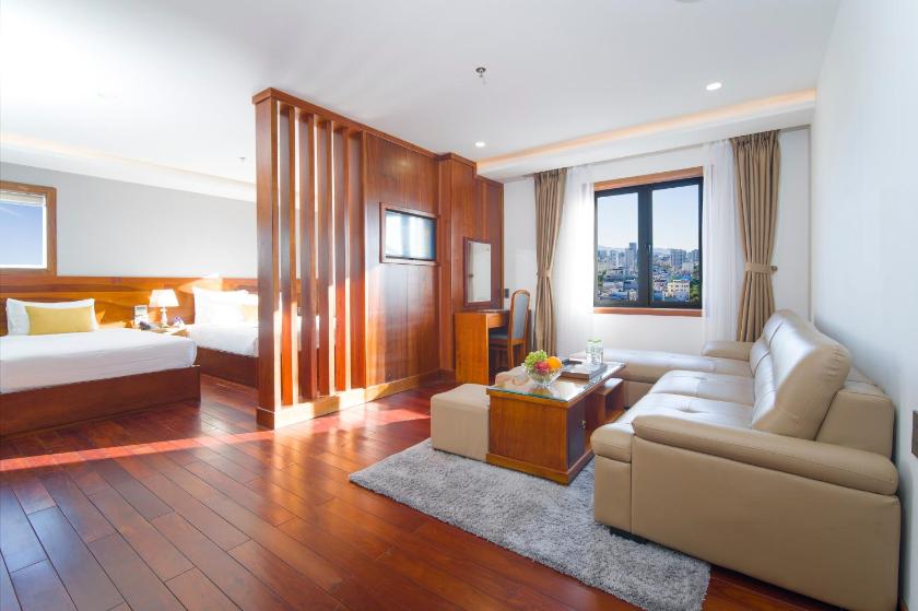 Suite Deluxe Suite Deluxe