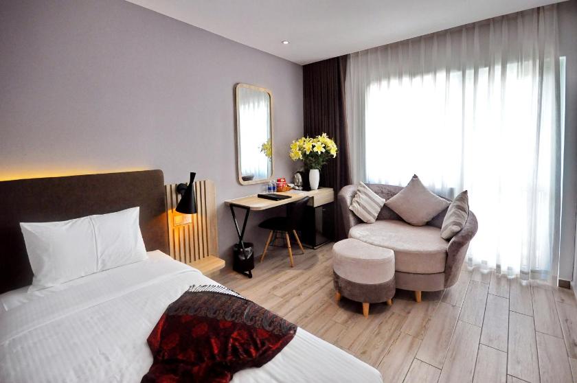 Phòng Gia Đình Có Ban Công