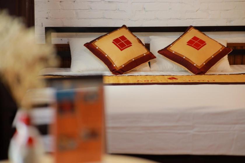 Phòng Giường đôi Deluxe (2 Người lớn + 1 Trẻ em) Phòng Giường đôi Deluxe (2 Người lớn + 1 Trẻ em)