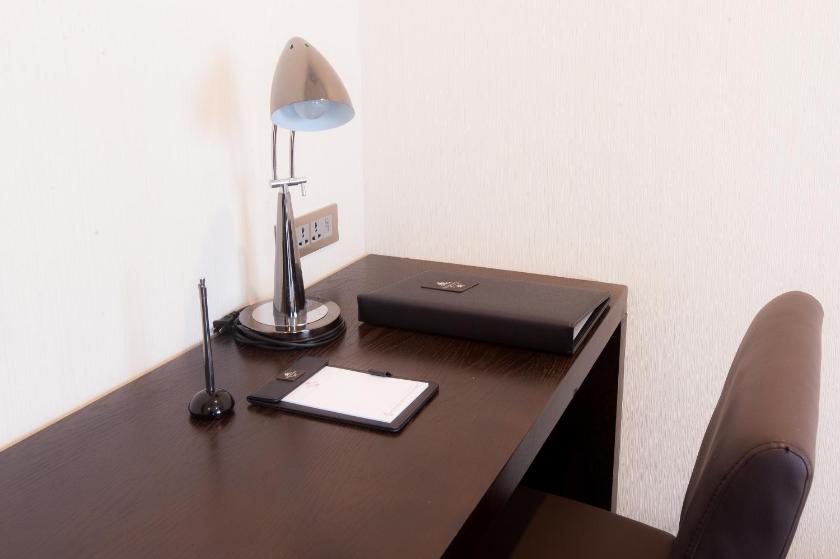 Phòng Deluxe Giường Đôi Có Ban Công Phòng Deluxe Giường Đôi Có Ban Công