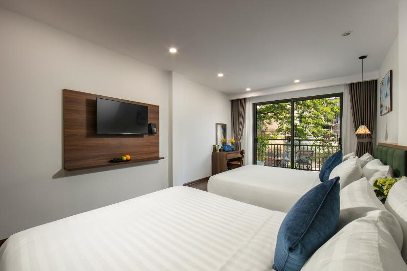 Suite Gia Đình Có Ban Công