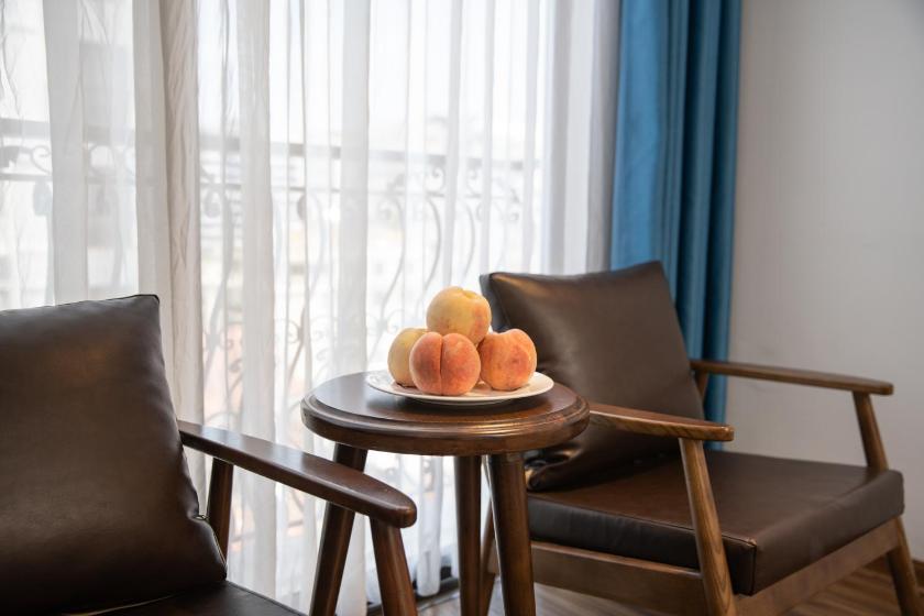 Phòng Deluxe Giường Đôi Có Ban Công Phòng Deluxe Giường Đôi Có Ban Công