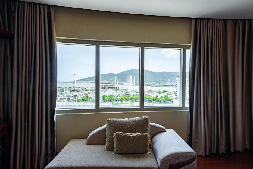 Suite Studio Suite Studio