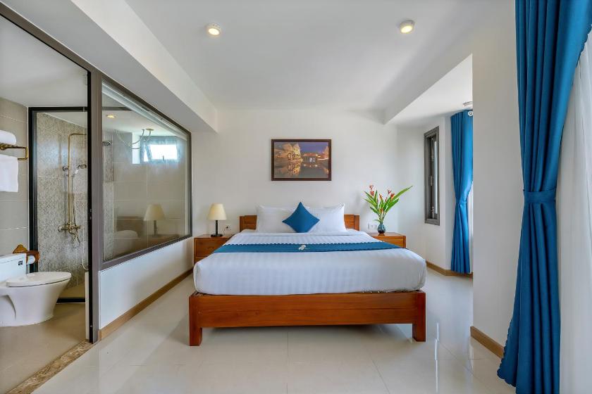 Phòng Deluxe Giường Đôi Có Ban Công Phòng Deluxe Giường Đôi Có Ban Công